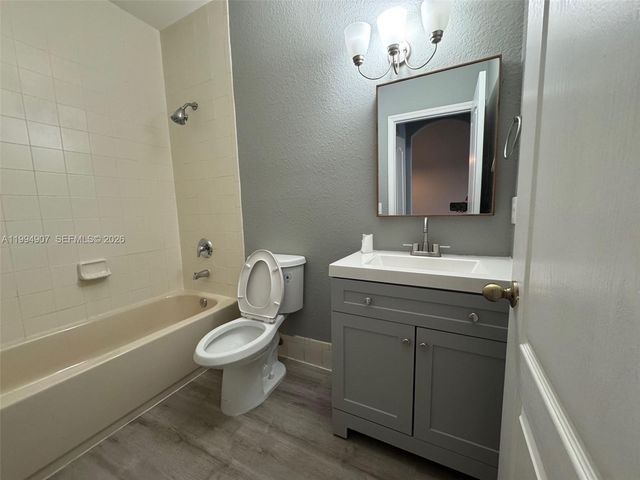 2731 SE 17th Ave 207, Homestead, FL 33035