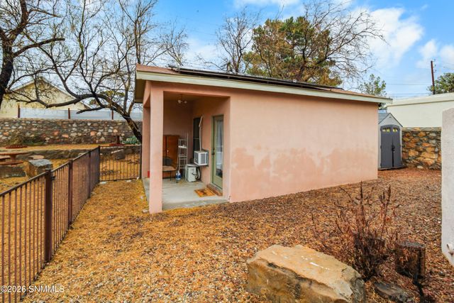 3006 Buena Vida Circle, Las Cruces, NM 88011