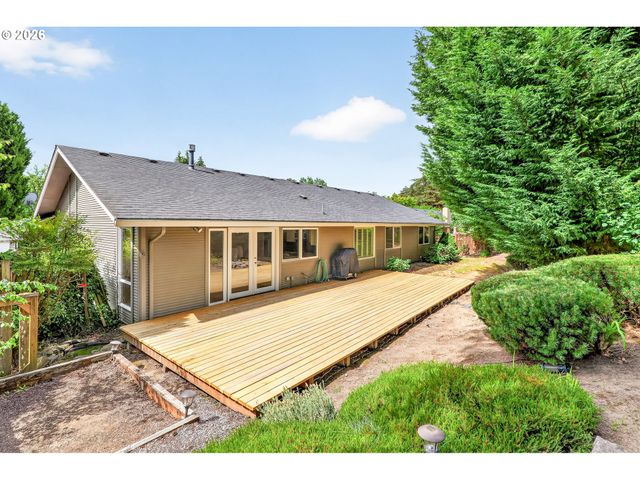 14775 Nw OAKHILLS Dr, Beaverton, OR 97006