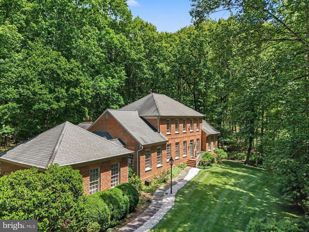 13517 5TH CORPS LN, Fredericksburg, VA 22407