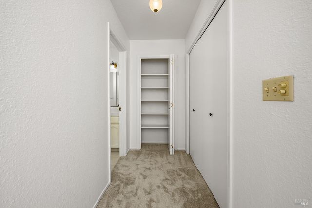 9239 Lakewood Dr, Windsor, CA 95492