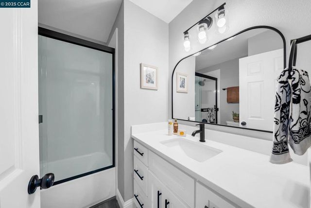 124 Purdue Dr, Vallejo, CA 94589