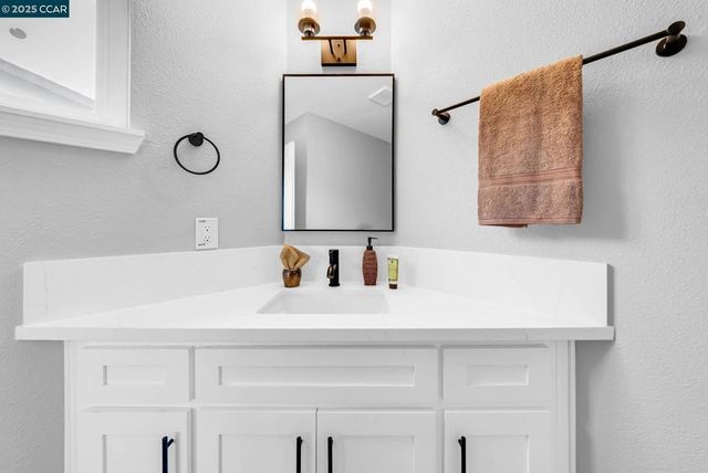 124 Purdue Dr, Vallejo, CA 94589