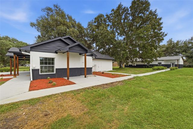 1205 E KNIGHTS GRIFFIN ROAD, Plant City, FL 33565