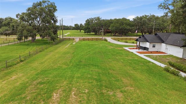 1205 E KNIGHTS GRIFFIN ROAD, Plant City, FL 33565
