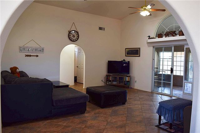 7560 E Cayuse Drive, Kingman, AZ 86401