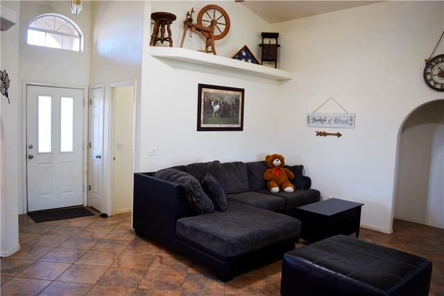 7560 E Cayuse Drive, Kingman, AZ 86401