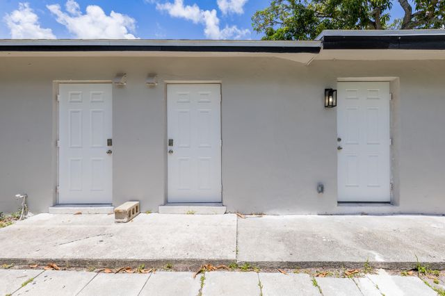 2921 NW 11TH Street, Fort Lauderdale, FL 33311