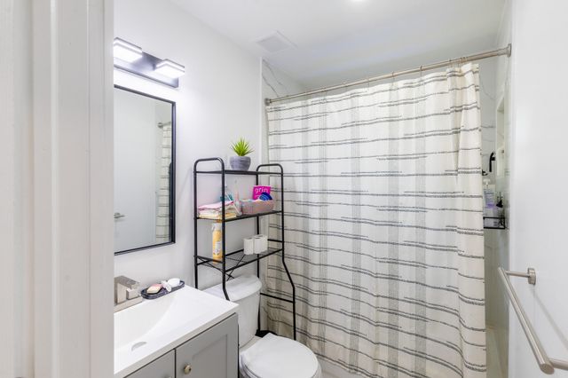 2921 NW 11TH Street, Fort Lauderdale, FL 33311