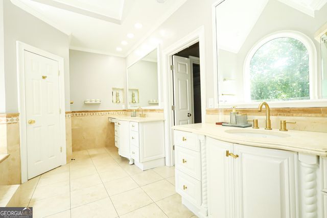 700 S Brighton Court NW, Atlanta, GA 30327