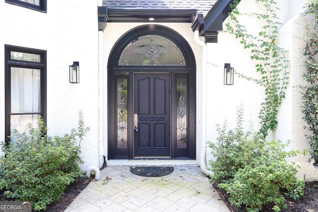 700 S Brighton Court NW, Atlanta, GA 30327