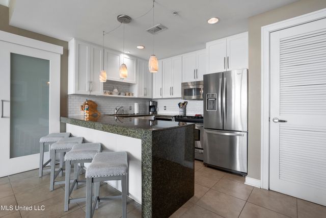 2060 Beach Boulevard, 707, Biloxi, MS 39531