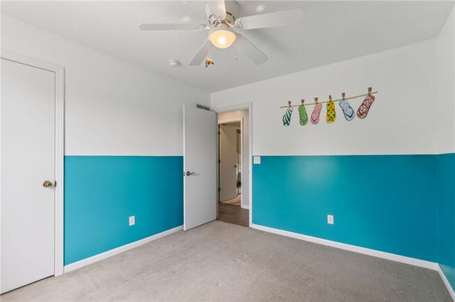 810 Pine crest Avenue, Kearney, MO 64060