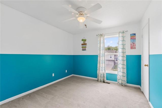 810 Pine crest Avenue, Kearney, MO 64060