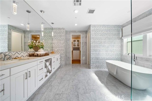 100 Bellatrix, Irvine, CA 92618