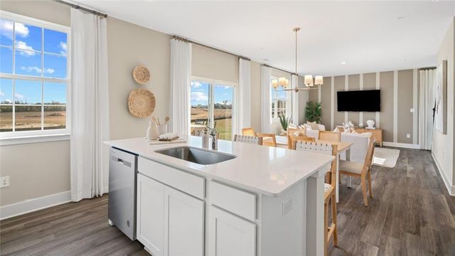 100 Crabapple Ln, North Sewickley Twp, PA 15010