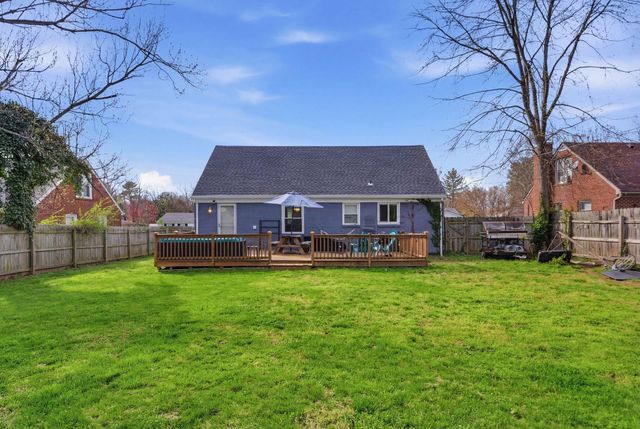 1812 Yorktown Road, Lexington, KY 40504