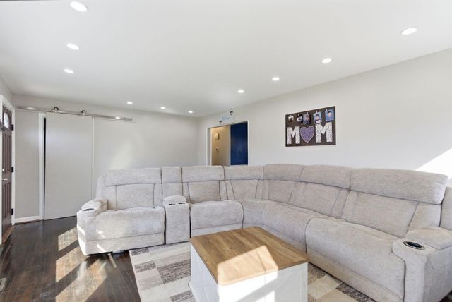 1812 Yorktown Road, Lexington, KY 40504