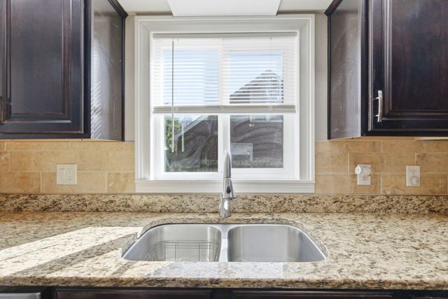 1812 Yorktown Road, Lexington, KY 40504