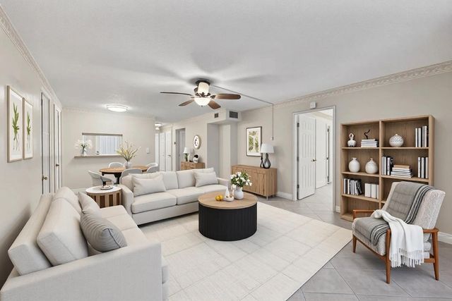 400 SE 10th Street 205, Deerfield Beach, FL 33441