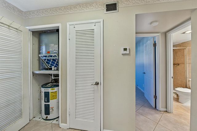 400 SE 10th Street 205, Deerfield Beach, FL 33441