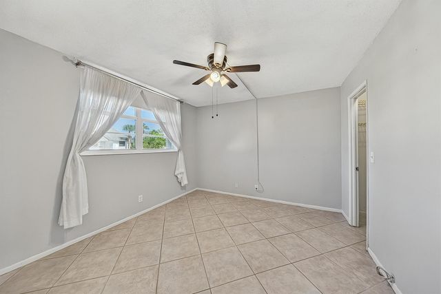400 SE 10th Street 205, Deerfield Beach, FL 33441
