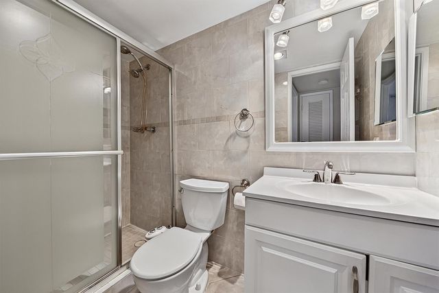 400 SE 10th Street 205, Deerfield Beach, FL 33441