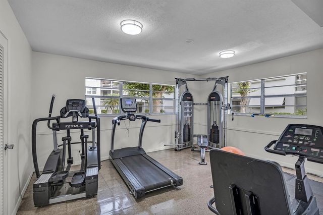 400 SE 10th Street 205, Deerfield Beach, FL 33441