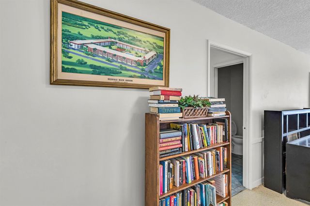 400 SE 10th Street 205, Deerfield Beach, FL 33441