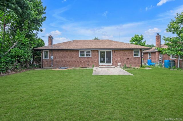 788 Dean Drive, Baldwin, NY 11510