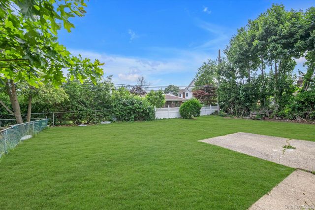 788 Dean Drive, Baldwin, NY 11510