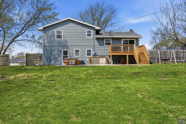 4936 NW Brickyard RD, Topeka, KS 66618