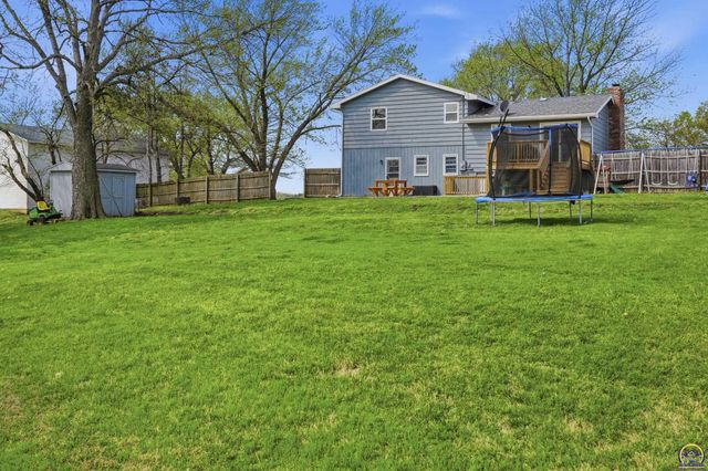 4936 NW Brickyard RD, Topeka, KS 66618
