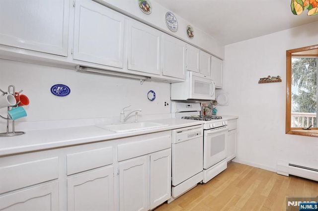 131 James Drive, Ringwood, NJ 07456