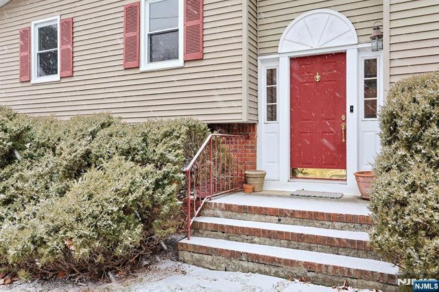 131 James Drive, Ringwood, NJ 07456