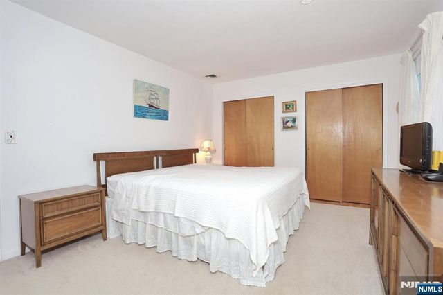 131 James Drive, Ringwood, NJ 07456