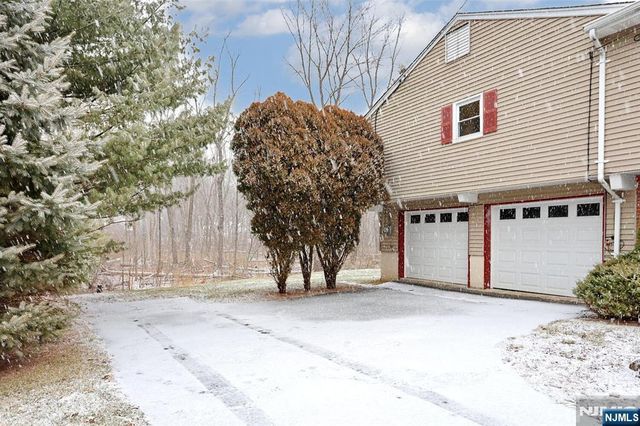 131 James Drive, Ringwood, NJ 07456