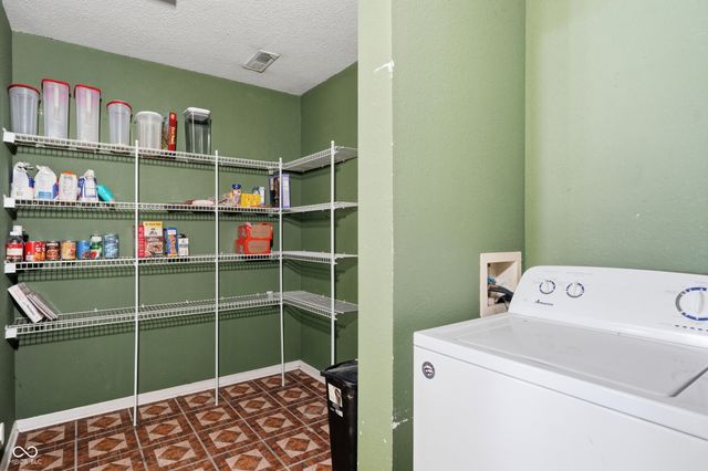 6345 Graybrook Circle, Indianapolis, IN 46237