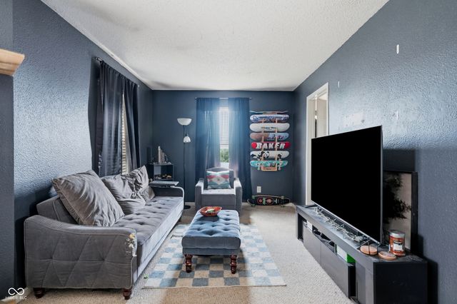 6345 Graybrook Circle, Indianapolis, IN 46237