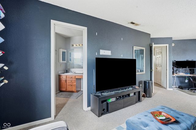 6345 Graybrook Circle, Indianapolis, IN 46237