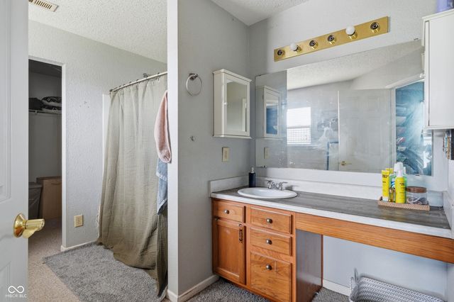 6345 Graybrook Circle, Indianapolis, IN 46237