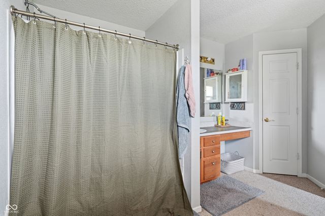 6345 Graybrook Circle, Indianapolis, IN 46237