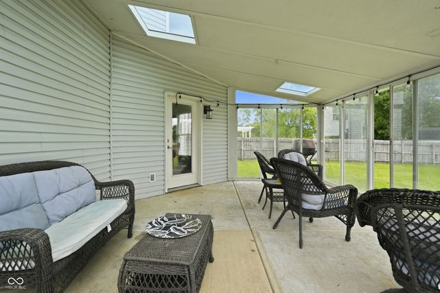 6345 Graybrook Circle, Indianapolis, IN 46237
