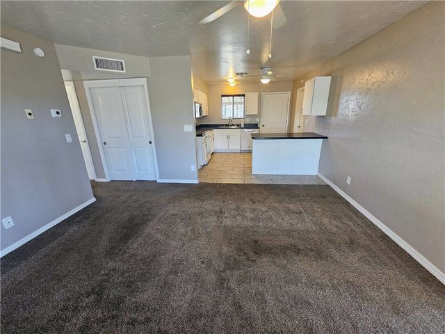 2800 E Thompson Avenue, Kingman, AZ 86409