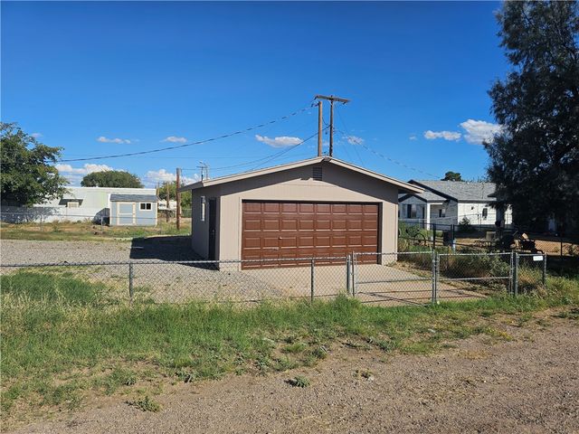 2800 E Thompson Avenue, Kingman, AZ 86409