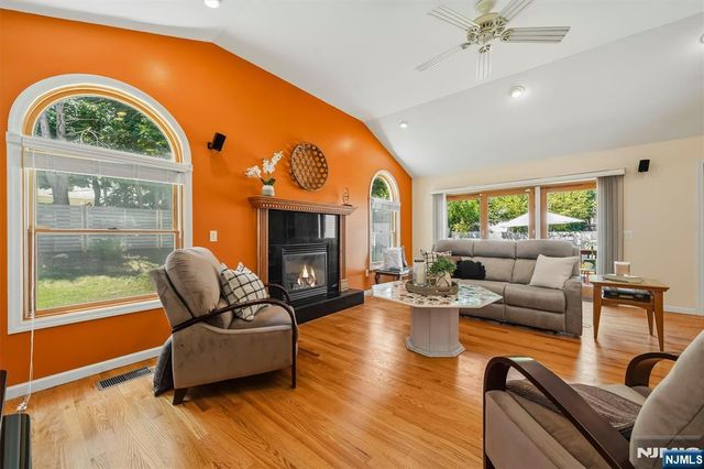 299 Davidson Avenue, Ramsey, NJ 07446