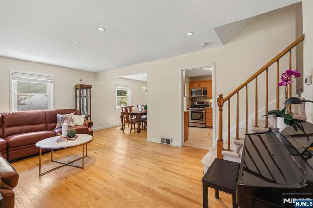 299 Davidson Avenue, Ramsey, NJ 07446