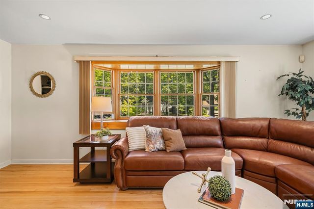 299 Davidson Avenue, Ramsey, NJ 07446