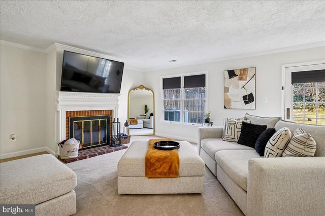 112 HUCKLEBERRY DR, La Plata, MD 20646