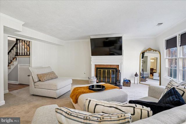 112 HUCKLEBERRY DR, La Plata, MD 20646